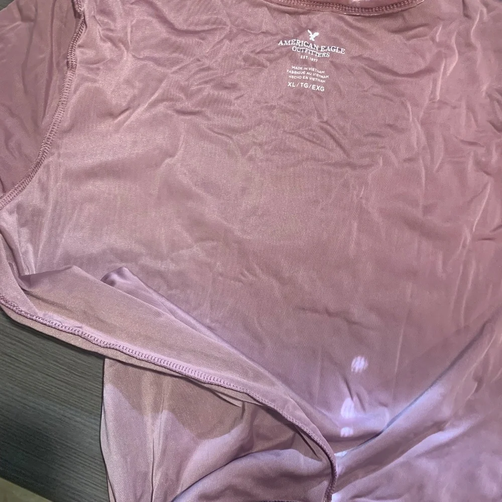 23. American Eagle Ombre Colored Top Size XL - Picture 11 of 12